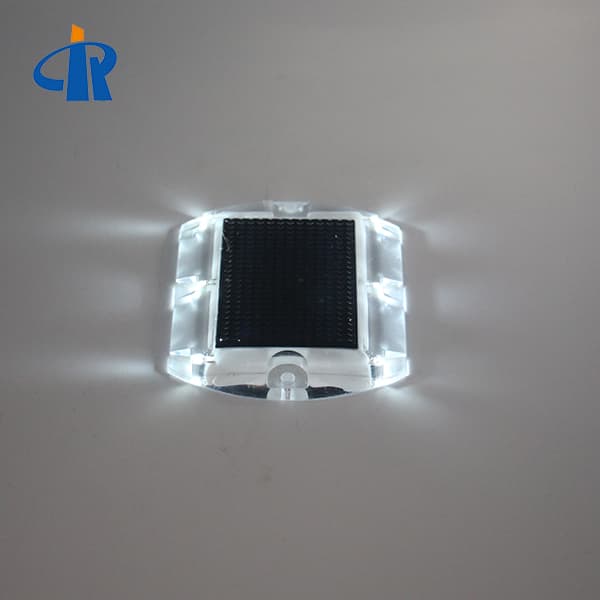 <h3>Square Solar Road Stud Light For Farm In UAE-RUICHEN Solar </h3>
